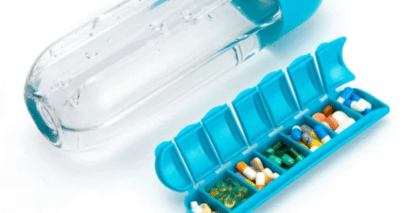 Garrafa Esportiva 600ml com Porta Comprimidos – Ideal para Treino e Saúde